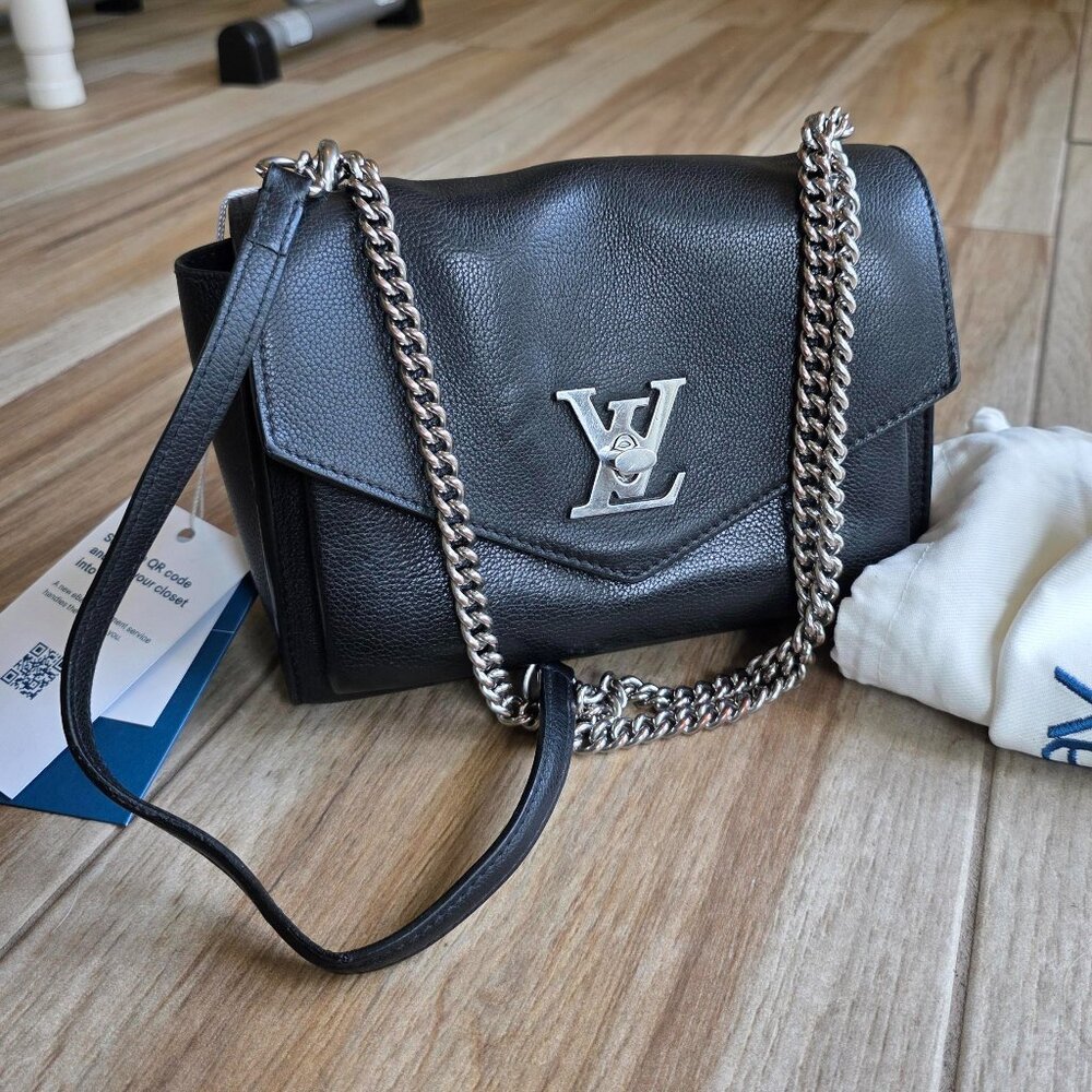 Louis Vuitton Lock-Me Black Leather Crossbody Shoulder Handbag BB